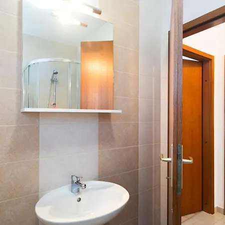 Pina Apartment *