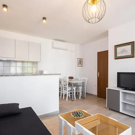 Pina Apartmán